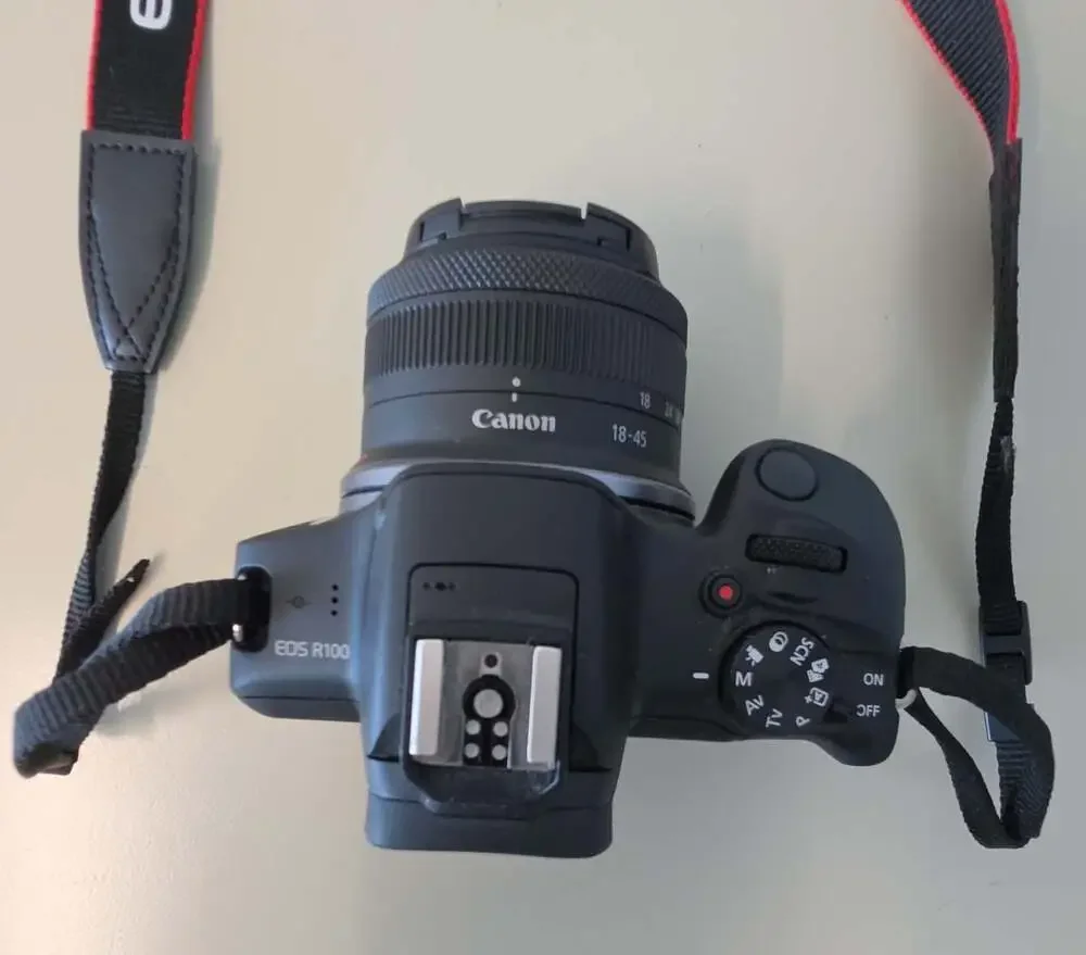 Canon EOS R100 Mirrorless Camera with RF-S 18-45mm F4.5-6.3 IS STM Lens Kit
